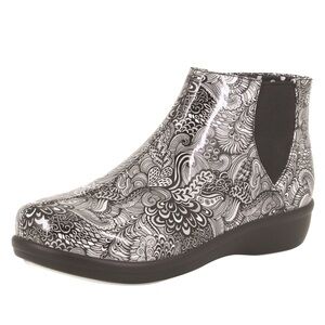 Alegria Boots | Wack a Doodle Grey Low Round Toe Short Rain Boot Booties